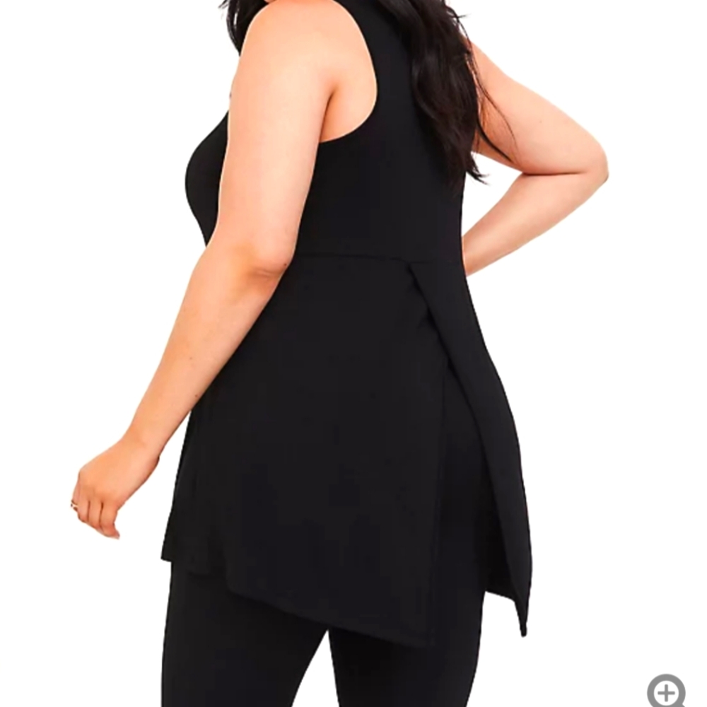 Torrid split back tank